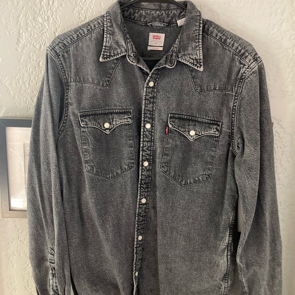 Levi's Charcoal Button-Up Shirt